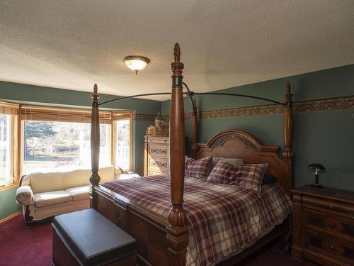 491 Harstone Drive, Kakabeka Falls, ON - Indoor Photo Showing Bedroom