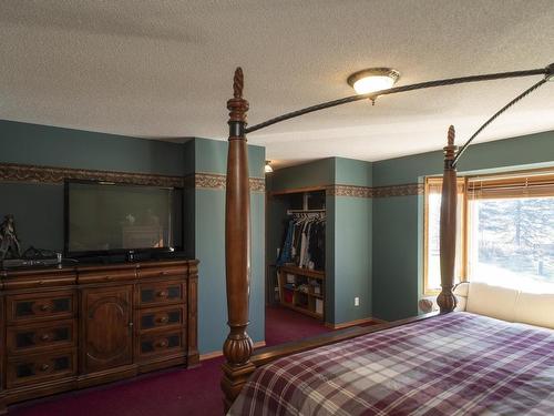 491 Harstone Drive, Kakabeka Falls, ON - Indoor Photo Showing Bedroom