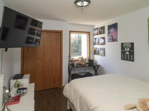 491 Harstone Drive, Kakabeka Falls, ON - Indoor Photo Showing Bedroom