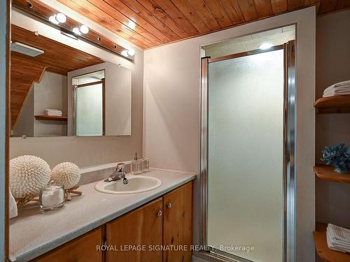 26 Oak Lea Circ, Markham, ON - Indoor Photo Showing Bathroom