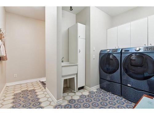 Salle de lavage - 5 Ch. Filiou, Pontiac, QC - Indoor Photo Showing Laundry Room