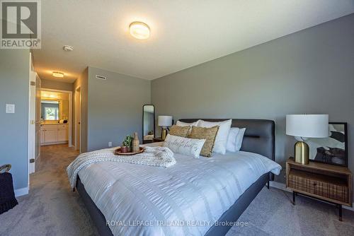 92 Empire Parkway, St. Thomas, ON - Indoor Photo Showing Bedroom