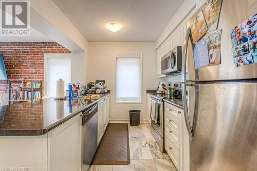 1000 Asleton Boulevard Unit# 73, Milton, ON - Indoor Photo Showing Kitchen