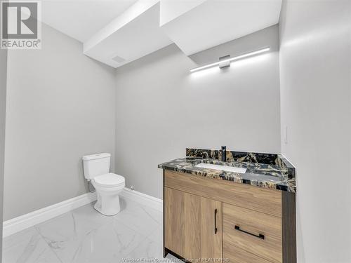 485 Church Street, Windsor, ON - Indoor Photo Showing Bathroom