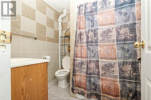 256 Parent, Windsor, ON - Indoor Photo Showing Bathroom