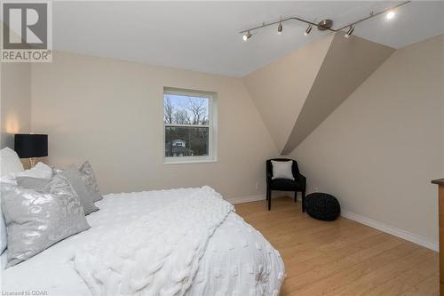 9405 Five Sideroad, Erin, ON - Indoor Photo Showing Bedroom