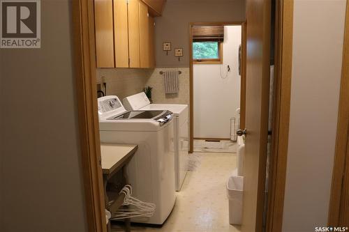 1504 Chestnut Drive, Moosomin, SK - Indoor Photo Showing Laundry Room