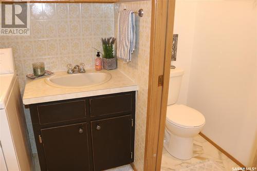 1504 Chestnut Drive, Moosomin, SK - Indoor Photo Showing Bathroom