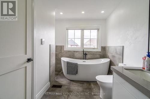 245 Inspire Boulevard, Brampton (Sandringham-Wellington North), ON - Indoor Photo Showing Bathroom