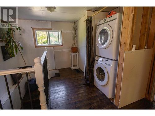 4761 Glen Road, Terrace, BC - Indoor Photo Showing Laundry Room