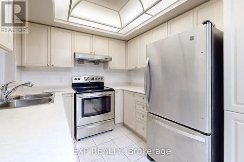 825 - 1400 The Esplanade Drive N, Pickering, ON - Indoor Photo Showing Kitchen With Double Sink