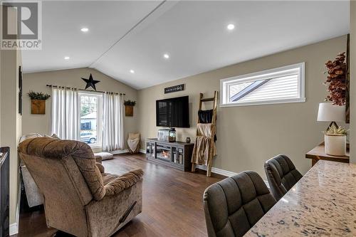 2368 Watson Crescent, Cornwall, ON - Indoor Photo Showing Living Room