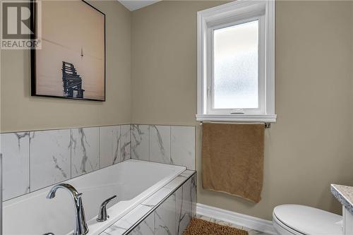 2368 Watson Crescent, Cornwall, ON - Indoor Photo Showing Bathroom