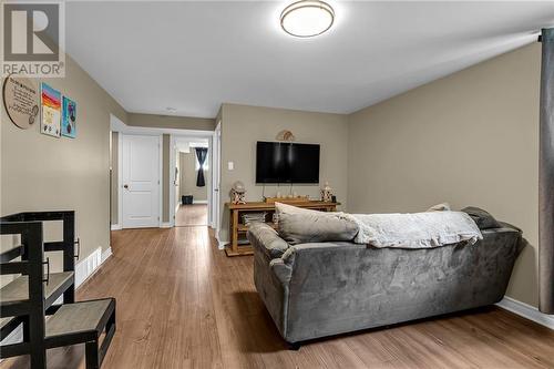 2368 Watson Crescent, Cornwall, ON - Indoor Photo Showing Living Room