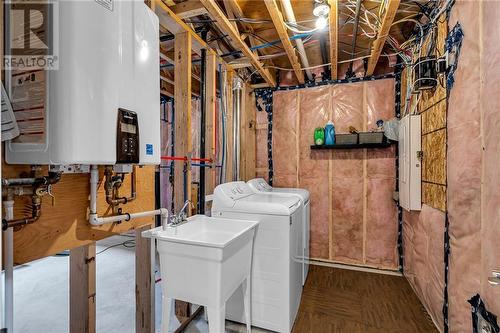 2368 Watson Crescent, Cornwall, ON - Indoor Photo Showing Laundry Room