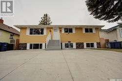 331 Y AVENUE S  Saskatoon, SK S7M 3J6