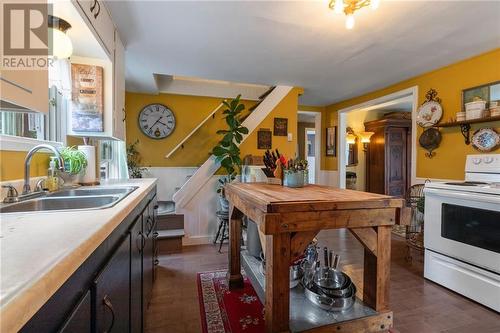 511 Middlesex Road, Colpitts Settlement, NB - Indoor Photo Showing Kitchen With Double Sink