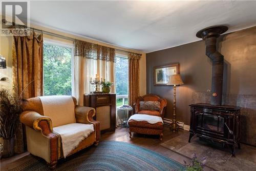 511 Middlesex Road, Colpitts Settlement, NB - Indoor Photo Showing Living Room