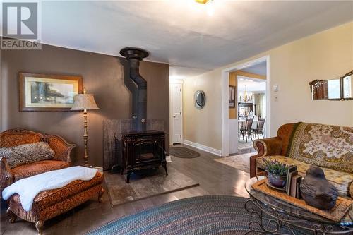 511 Middlesex Road, Colpitts Settlement, NB - Indoor Photo Showing Living Room