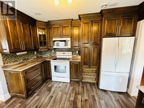 364 Main Street, Birchy Bay, NL - Indoor Photo Showing Kitchen