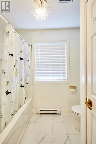 18 Kirton Court, Riverview, NB - Indoor Photo Showing Bathroom