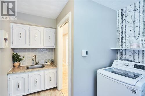 18 Kirton Court, Riverview, NB - Indoor Photo Showing Laundry Room