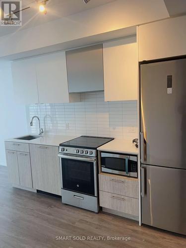 3704 - 251 Javis Street, Toronto, ON - Indoor Photo Showing Kitchen With Upgraded Kitchen