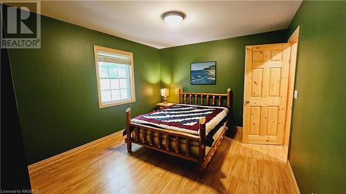 Main floor bedroom - 1 - 130 South Shore Road, Northern Bruce Peninsula, ON - Indoor Photo Showing Bedroom