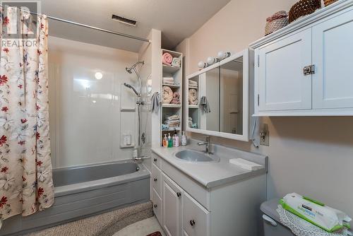 4086 Barnes Drive, Prince George, BC - Indoor Photo Showing Bathroom