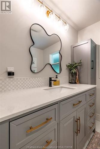 70 Faubert Drive, Chatham, ON - Indoor Photo Showing Bathroom