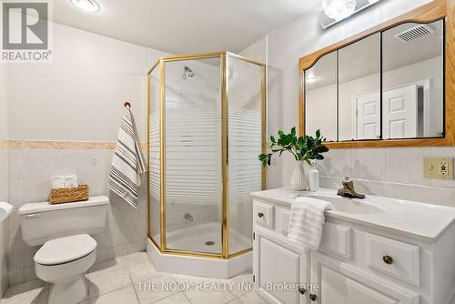 25 Kingswood Drive, Clarington, ON - Indoor Photo Showing Bathroom