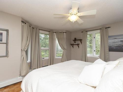 1194 Mountain Road, Thunder Bay, ON - Indoor Photo Showing Bedroom