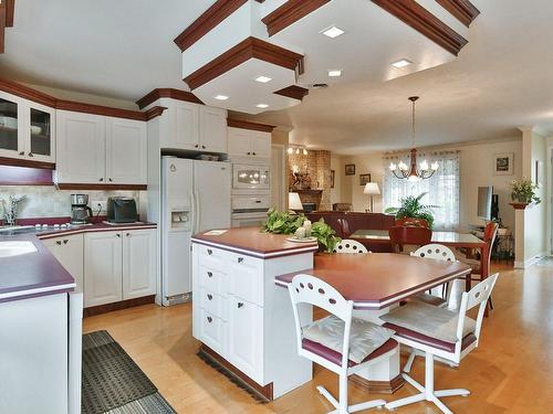 Kitchen - 32 Rue Roy, Saint-Roch-De-L'Achigan, QC - Indoor