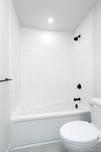 508-947 Whirlaway Cres, Langford, BC - Indoor Photo Showing Bathroom