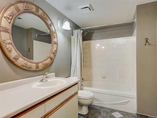 203-420 Linden Ave, Victoria, BC - Indoor Photo Showing Bathroom