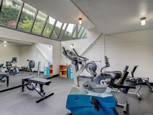 203-420 Linden Ave, Victoria, BC - Indoor Photo Showing Gym Room