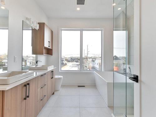 Salle de bains - 2996 Rue Lareau, Carignan, QC - Indoor Photo Showing Bathroom