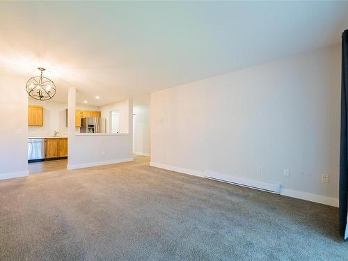 205-3108 Barons Rd, Nanaimo, BC - Indoor Photo Showing Other Room