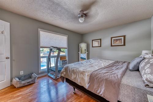 4446 Cedar Hill Road, Falkland, BC - Indoor Photo Showing Bedroom