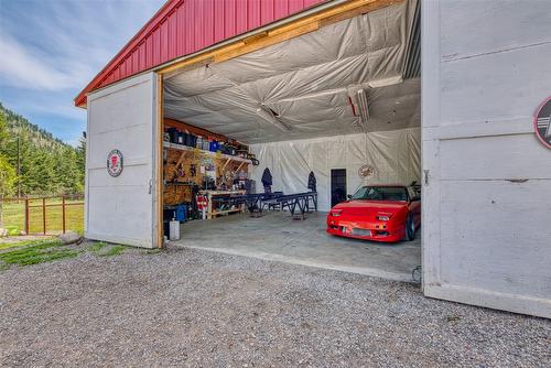 4446 Cedar Hill Road, Falkland, BC - Indoor Photo Showing Garage