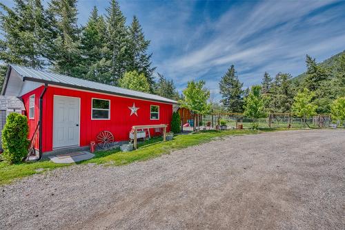 4446 Cedar Hill Road, Falkland, BC - Outdoor