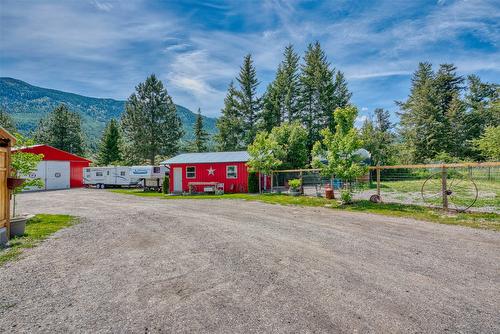 4446 Cedar Hill Road, Falkland, BC - Outdoor