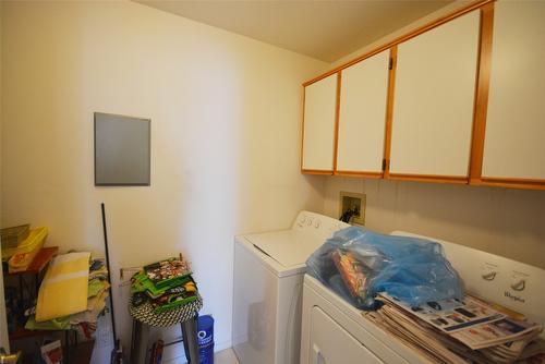 308-374 Winnipeg Street, Penticton, BC - Indoor Photo Showing Laundry Room