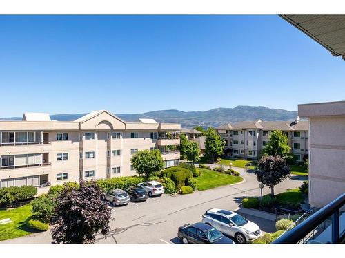 306-3858 Brown Road, West Kelowna, BC 