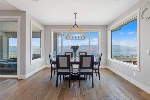 5590 Trestle Ridge Court, Kelowna, BC - Indoor Photo Showing Dining Room