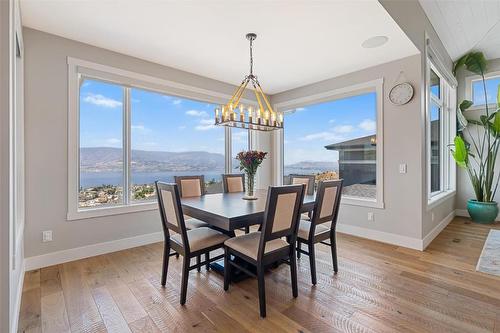 5590 Trestle Ridge Court, Kelowna, BC - Indoor Photo Showing Dining Room