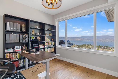 5590 Trestle Ridge Court, Kelowna, BC - Indoor Photo Showing Office