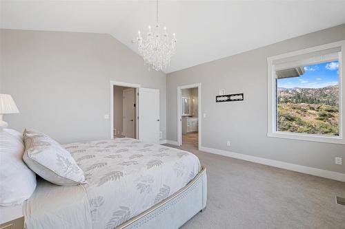 5590 Trestle Ridge Court, Kelowna, BC - Indoor Photo Showing Bedroom