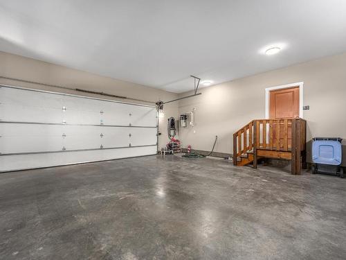 213 Rue Cheval Noir, Kamloops, BC - Indoor Photo Showing Garage