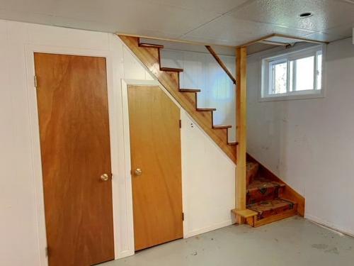 Staircase - 107 Boul. Gérard-D.-Levesque, New Carlisle, QC - Indoor Photo Showing Other Room